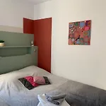 Cocon Au Coeur Du Village De アパート