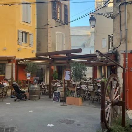 Cocon Au Coeur Du Village De Lägenhet